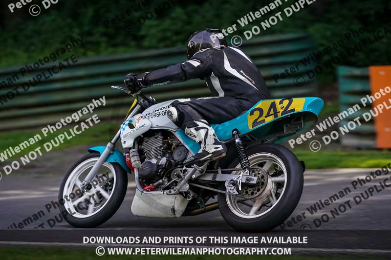 cadwell no limits trackday;cadwell park;cadwell park photographs;cadwell trackday photographs;enduro digital images;event digital images;eventdigitalimages;no limits trackdays;peter wileman photography;racing digital images;trackday digital images;trackday photos